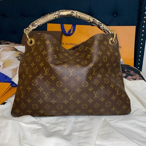 🦄✨RARE Louis Vuitton Artsy MM Python handle Exotique - Picture 2 of 16